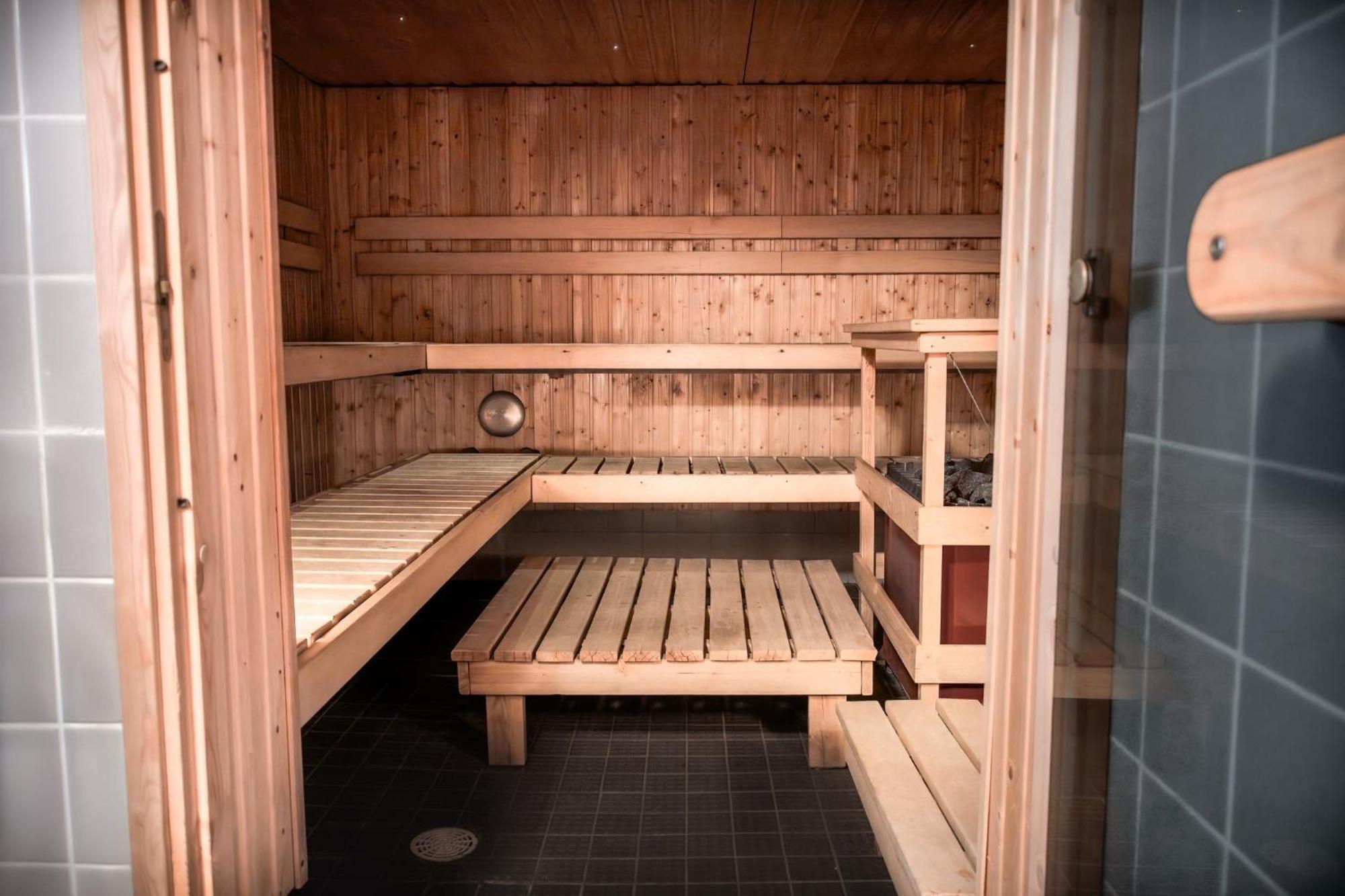 Hotelli Tiiliriihi Espoo Ngoại thất bức ảnh